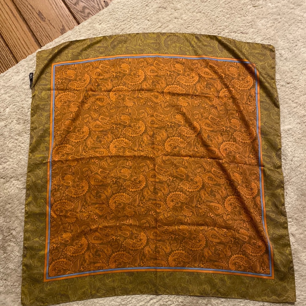 Multicolored scarf size M